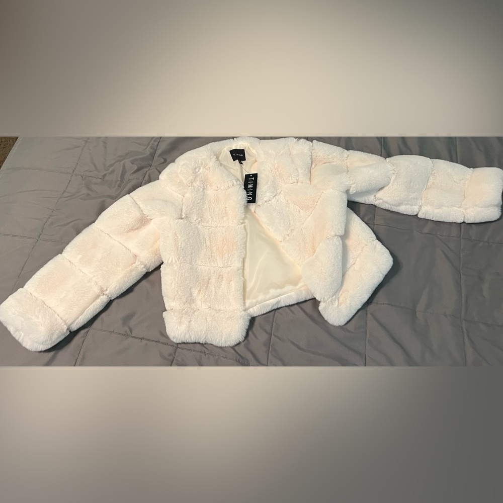 Cozy faux fur coat💕